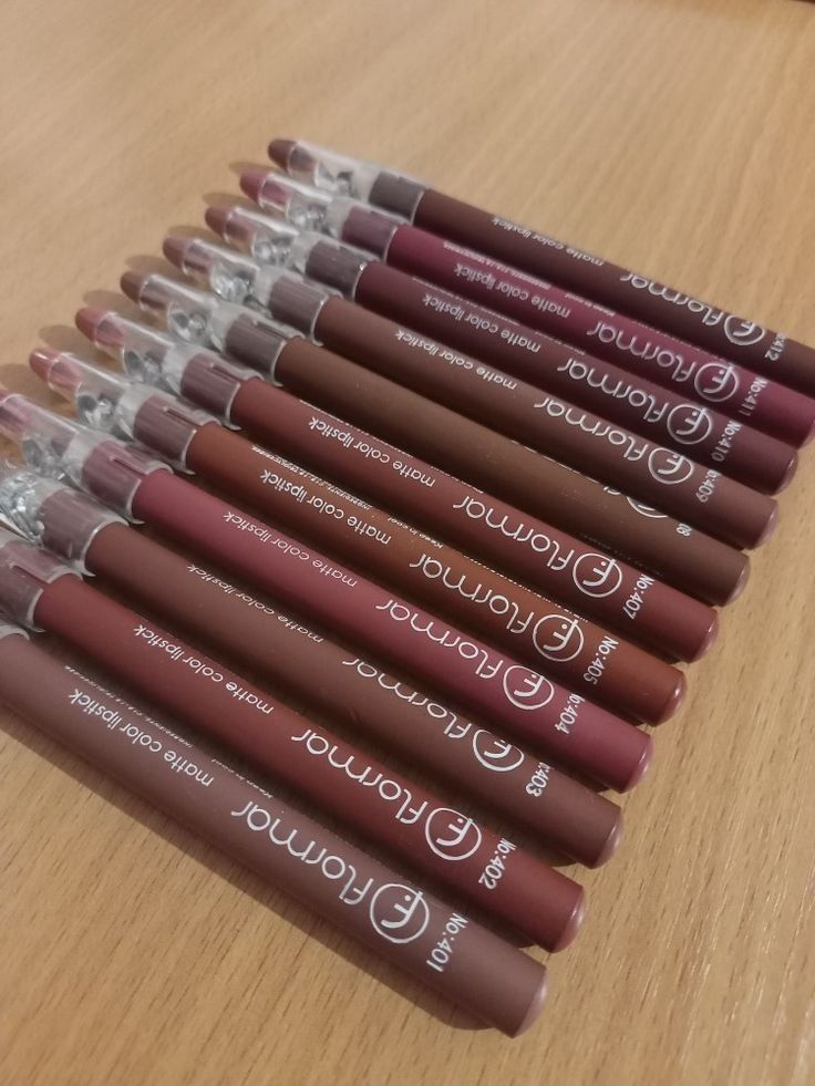 Flormar Waterproof Lipliner With Sharpner